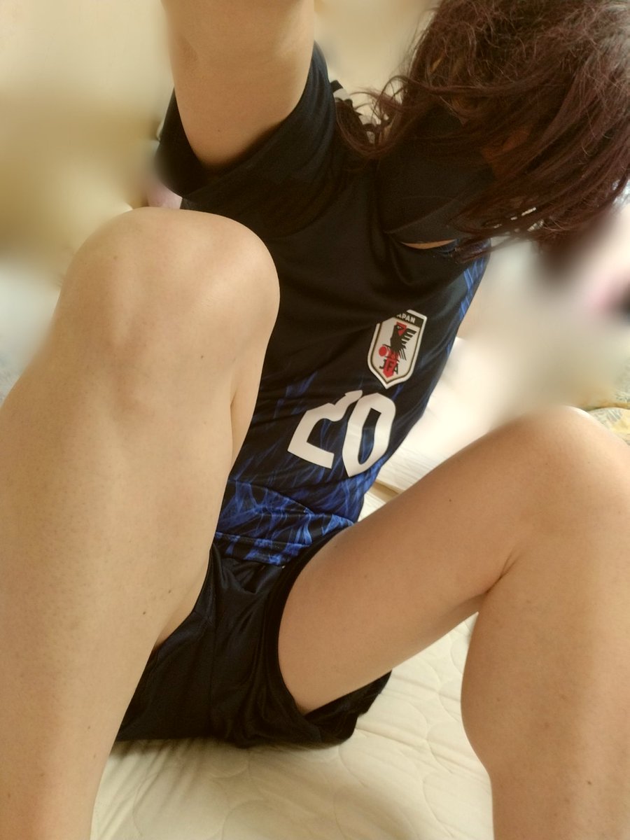帰宅♥サカユニタイム💕
#男の娘 #女装  #偽娘 #femboy #永久脱毛