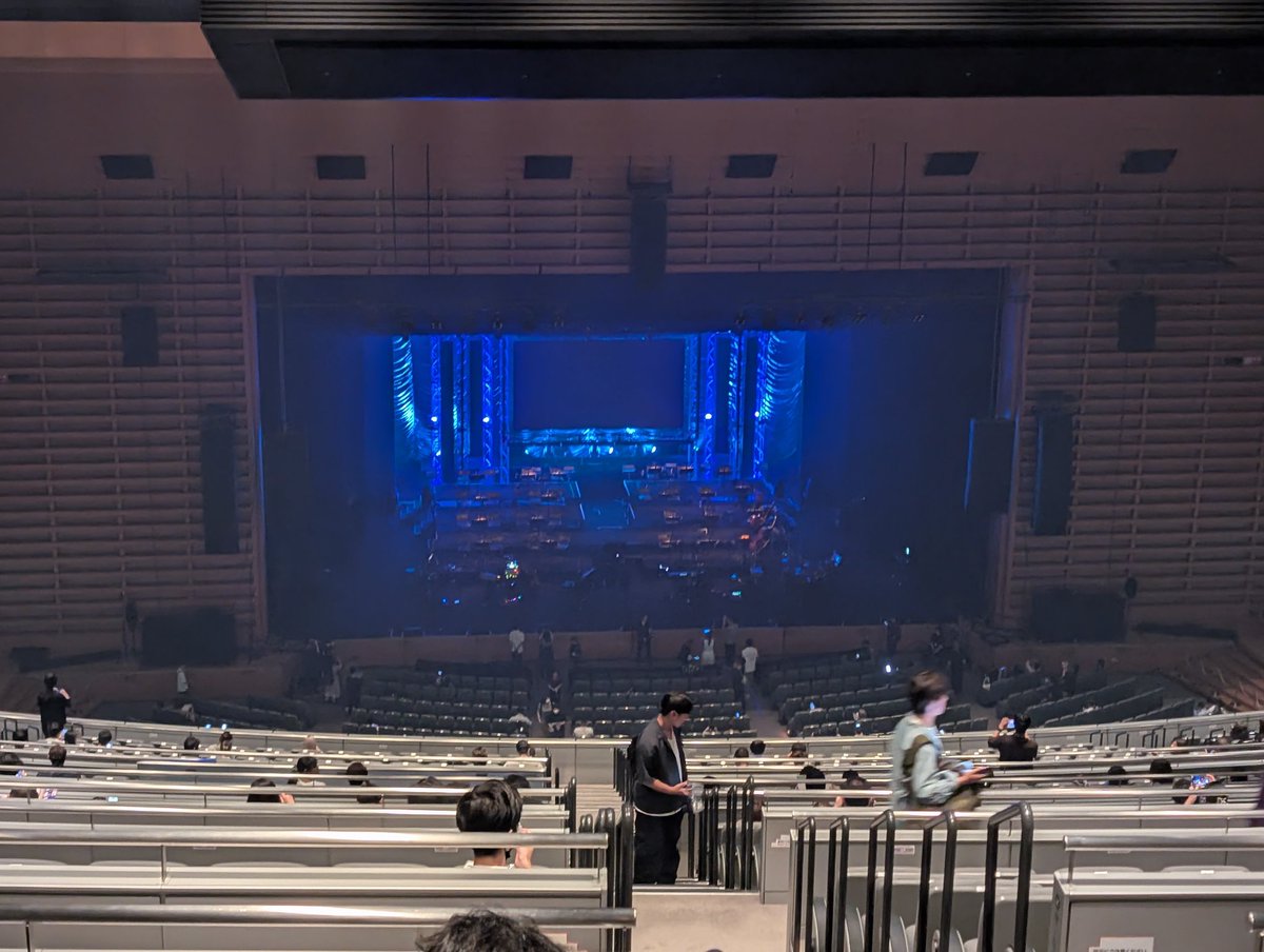 澤野弘之20thAnniversary×ANIPLEX
のライブに来ました！
4連休めちゃくちゃハードに遊んでる