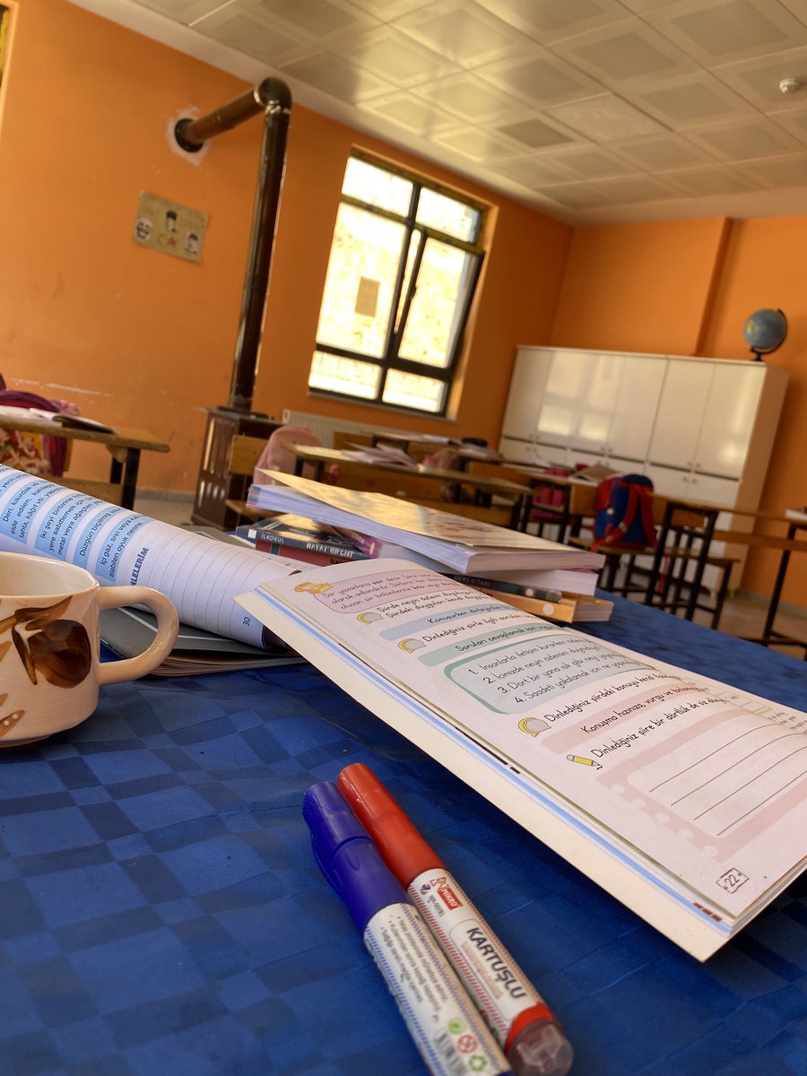 Günaydın. 
Birleştirilmiş sınıflar kapatılsın.🥲😅