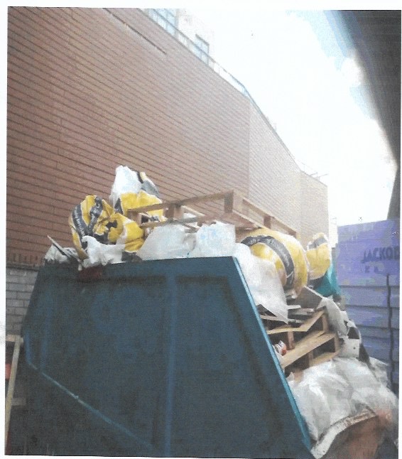 Skips are being delivered around the Country today #wimbledon #crowborough #deptford #holborn #epsom #chelmsford #london #asbestos #skips #skiphire #skiphireuk #cheapskiphire #waitandload #cagelorries #wheeliebins to name just a few... Call today on 020 3876 7552