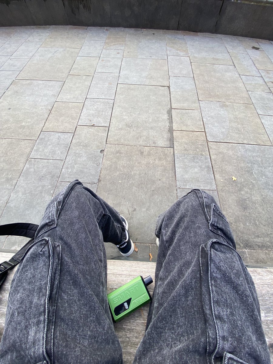 noryaoi's tweet photo. Good morning. Uni outfit btw
#brookes https://t.co/qvLTFJWBxt