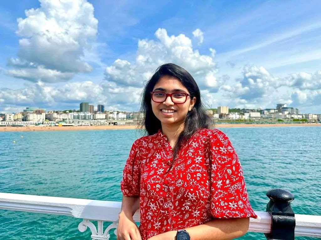 Eastsidepc71Ali's tweet image. যৌন ডাক্তার তাসলিম জারার প্রতি যুক্তরাষ্ট্র আওয়ামী লীগ আজ যেই উদারতার পরিচয় দিয়েছেন সেটাই আওয়ামী লীগের রাজনৈতিক সংস্কৃতির শিক্ষা।

আজকে আমরা চাইলে তার অন্তর্বাস খুলে উচ্ছ্বাস প্রকাশ করতে পারতাম, গায়ে ডিম ছুঁড়তে পারতাম। কিন্তু আমরা করেনি। কেন জানেন? কারণ আমাদের মাতৃতুল্য…