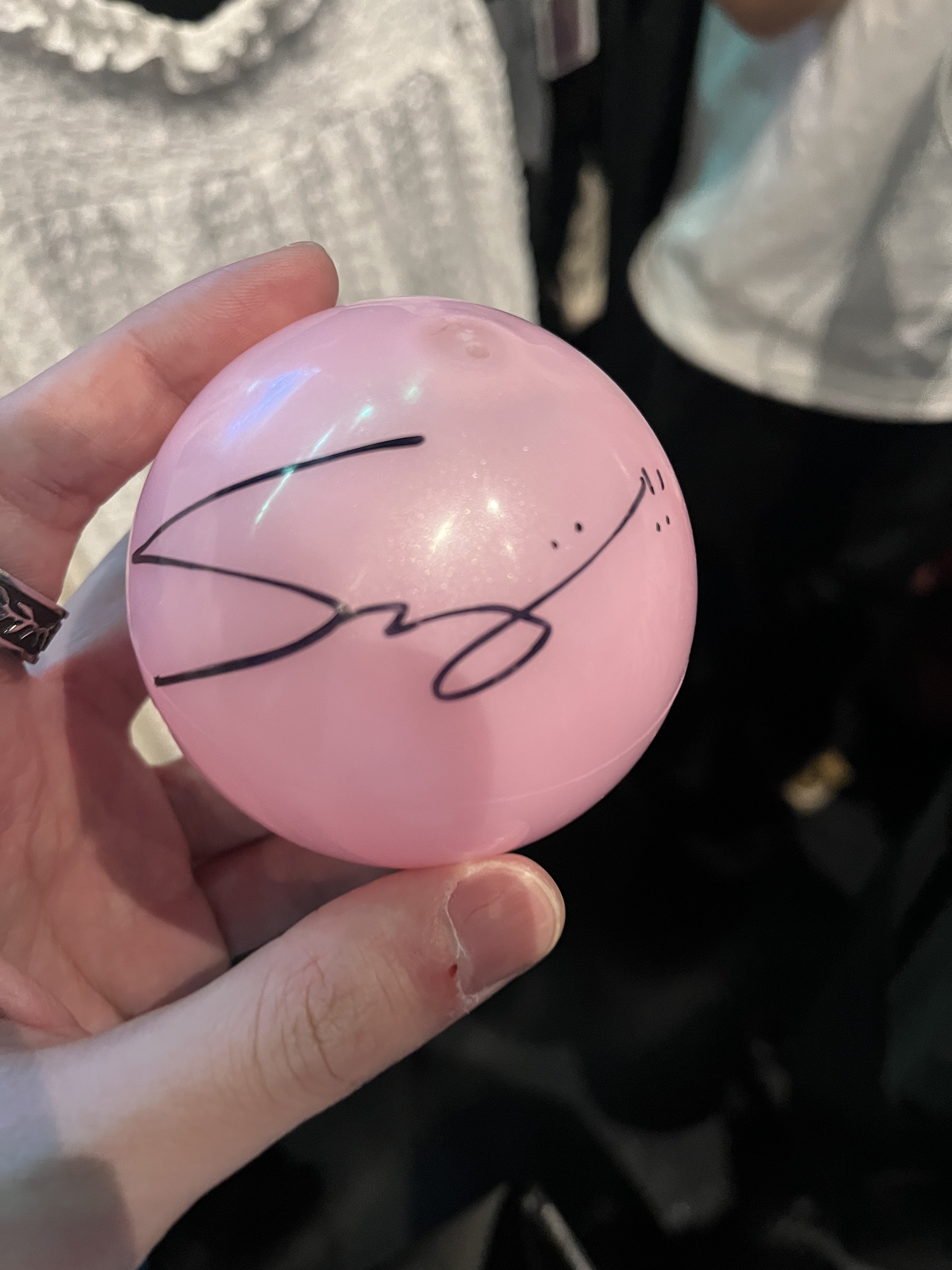 fromis_9 ジウォン サインボール takumi on X: 