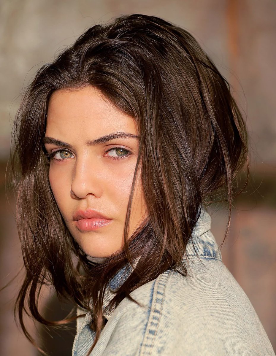 * 𝗣𝗨𝗟𝗜𝗧𝗭𝗘𝗥 𝗪𝗜𝗡𝗡𝗜𝗡𝗚 tweet media