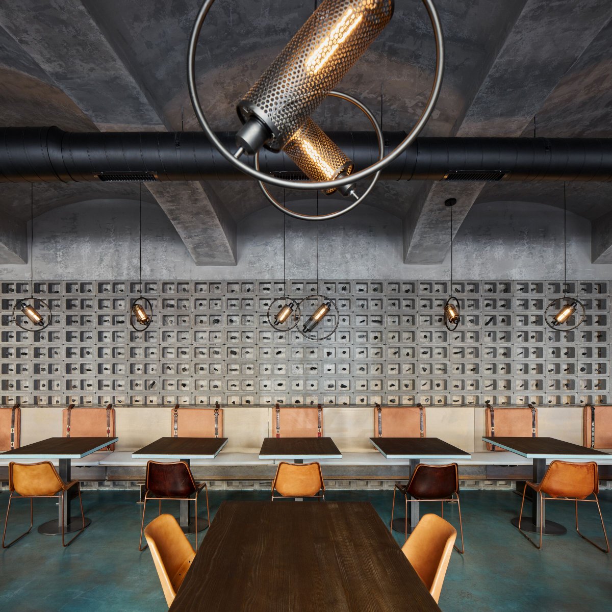 Gran Fierro

🔗archidust.com/project-detail…
.
.
@archidust_
_
project : Formafatal
📷 : BoysPlayNice
.
.
.
#GranFierro #ConstructionMaterial #GardenFencing #ConcreteBlock #Charcoal #OutdoorGarden #VIPLounges #Bar #RestaurantDesign #Architecture #Archidust