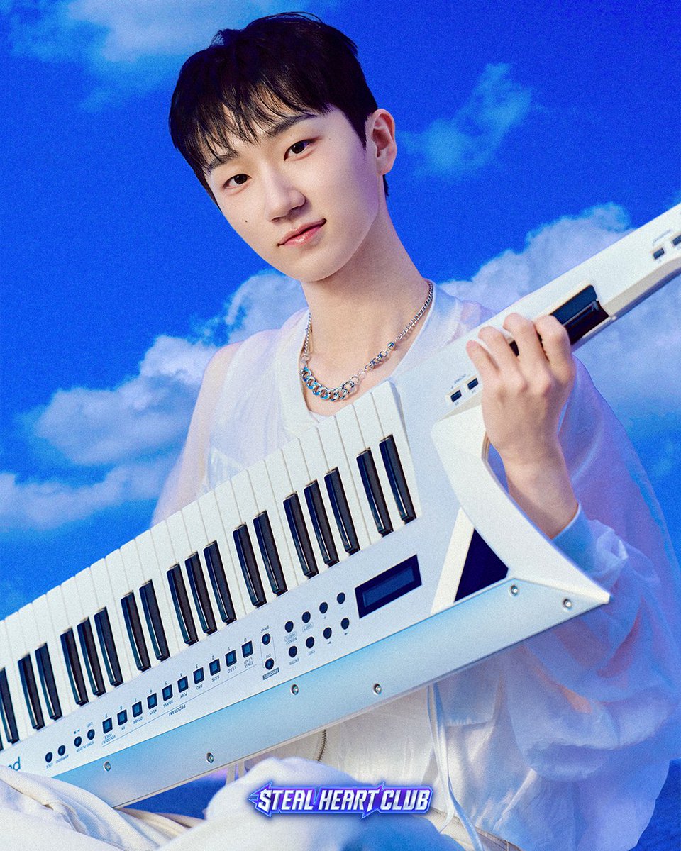 MnetKR's tweet photo. [#스틸하트클럽] 𝑷𝒐𝒔𝒊𝒕𝒊𝒐𝒏 Concept Photo | 𝑲𝒆𝒚𝒃𝒐𝒂𝒓𝒅🎹

#오다준
2003/11/01

글로벌 밴드 메이킹 서바이벌
<스틸하트클럽>
2025. 10. 21(화) 밤 10시 첫 방송

-
[#STEALHEARTCLUB] 𝑷𝒐𝒔𝒊𝒕𝒊𝒐𝒏 Concept Photo | 𝑲𝒆𝒚𝒃𝒐𝒂𝒓𝒅🎹

#OHDAJOON
November 1, 2003

Global Band Making Survival
<STEAL HEART CLUB>
Premieres on October 21, 2025 (Tue) at 10 PM KST

#스틸하트클럽 #stealheartclub #스하클 #shc #밴드 #band #서바이벌 #엠넷 #Mnet