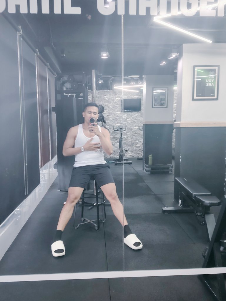 Painit2 mona tayo balik mona sa workout wlang magawa ie😅
IloiloCity 😊
#highlight #iloilocity #cityoflove #boracay #jaroplaza #SMiloilo #ongbun #finerock #empress