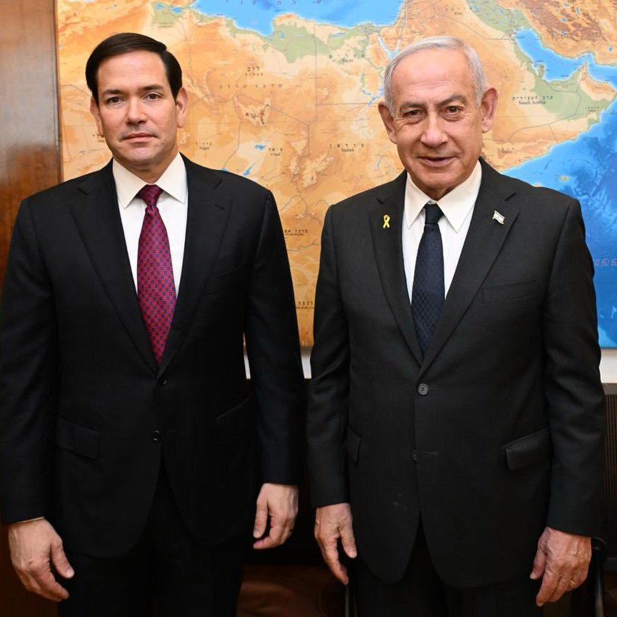 Do you consider Prime Minister Benjamin Netanyahu to be a great leader?

Yes or No?