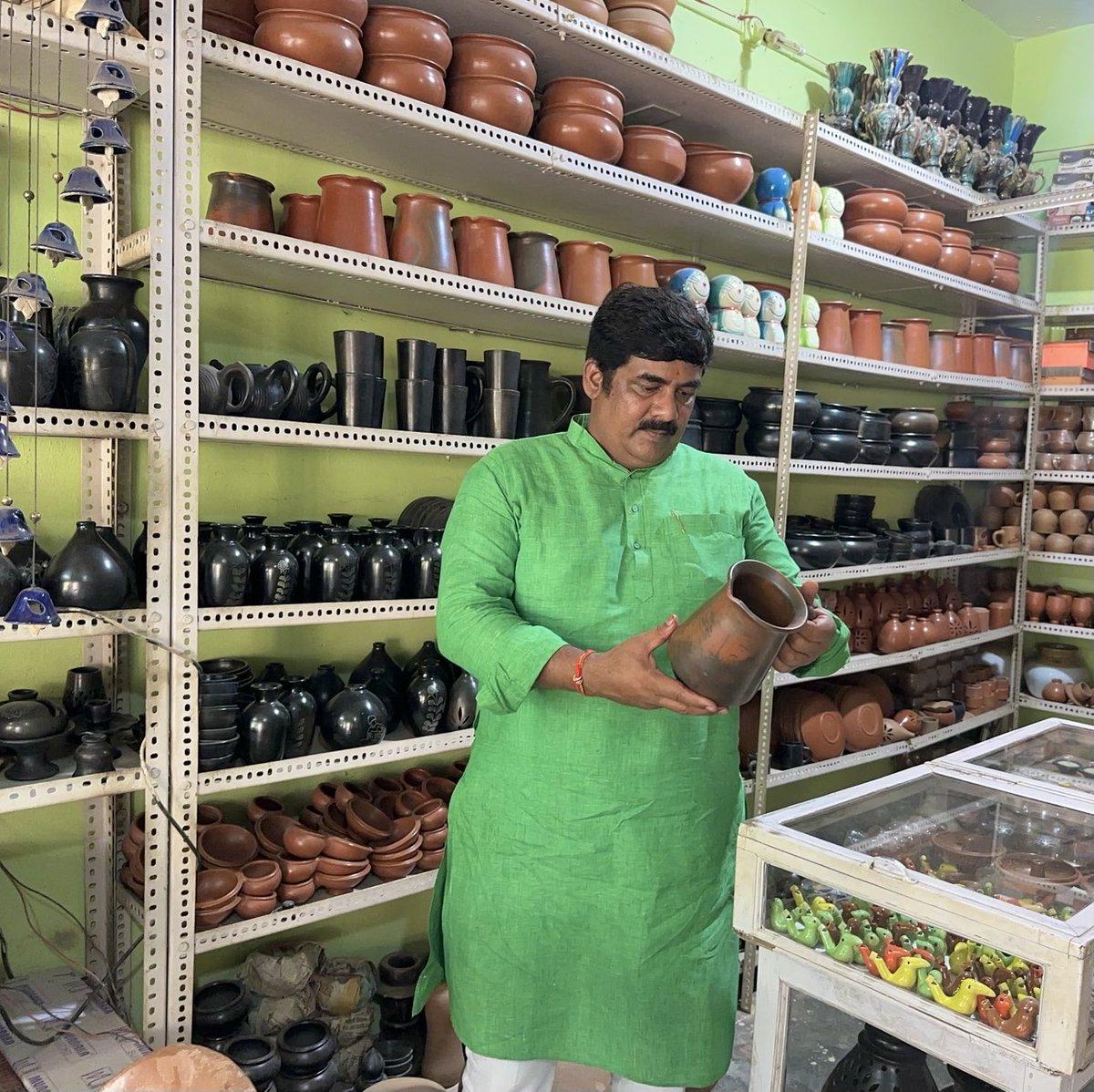 DevendraBanaras's tweet photo. भारत की है यही पुकार,स्वदेशी हो अपना व्यापार,स्वदेशी से सजे घर,बाज़ार￼ और बनी रहे स्वदेशी सरकार॥ 
#pmoindia#amitshah#cmyogiadityanath#swadeshi https://t.co/jtIlPRVC9j