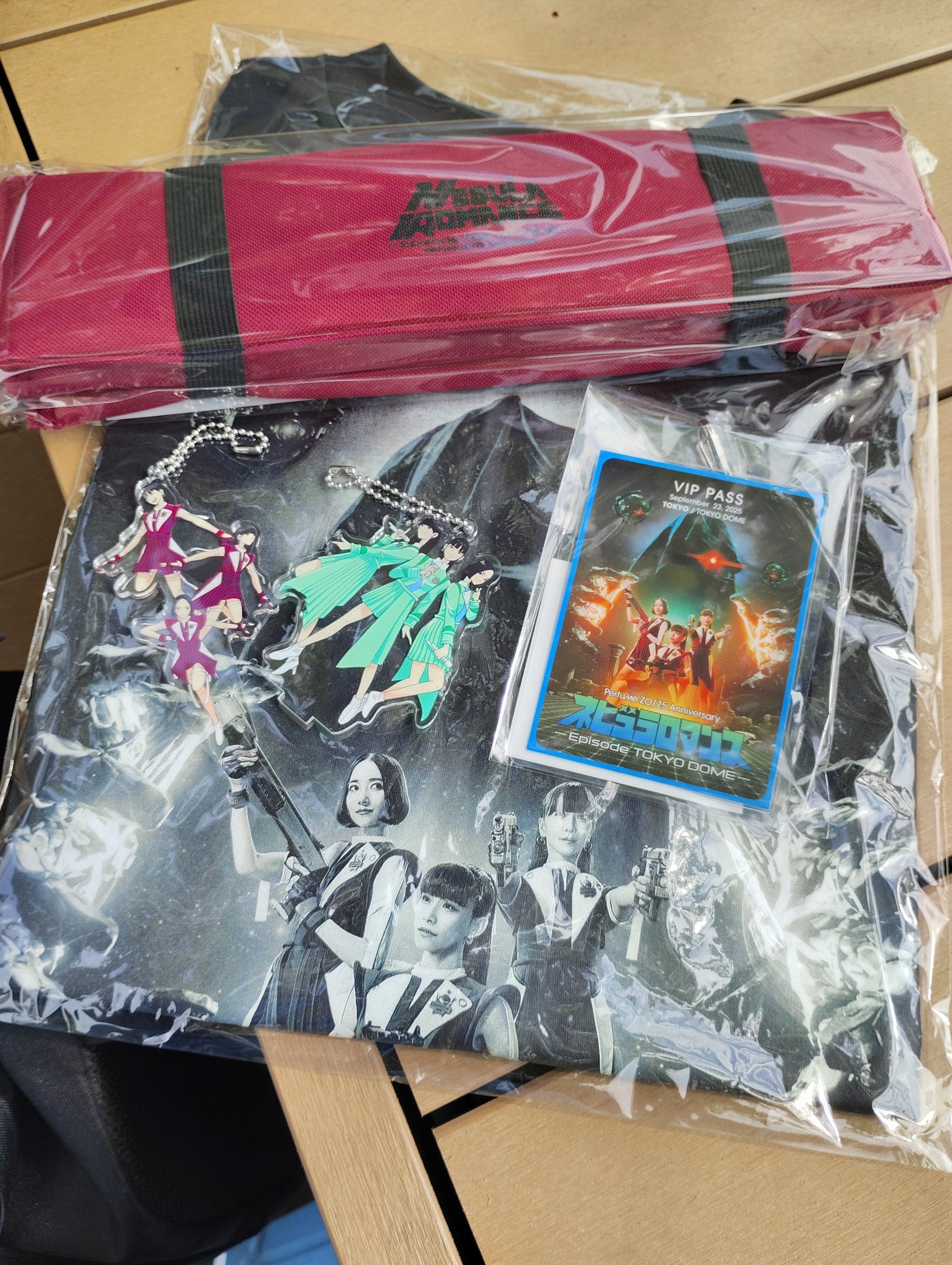 【新品未開封】9/23㈫ Perfume 東京ドーム VIP特典 3点セット 新品未開封アプグレ特典9/23㈫ Perfume 東京ドー VIP特典3点