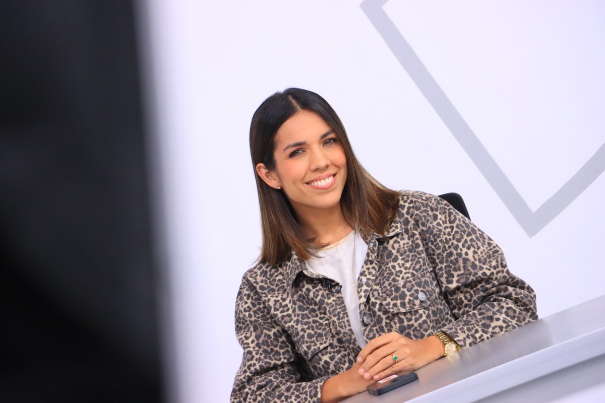 ¡Agradecemos tu sintonía en #LaEntrevista🇸🇻!

Esta noche, <a href="/armandogodoy/">Armando Godoy</a> conversó con la directora general de la <a href="/AutoridadchSV/">Autoridad del Centro Histórico</a>, Adriana Larín.