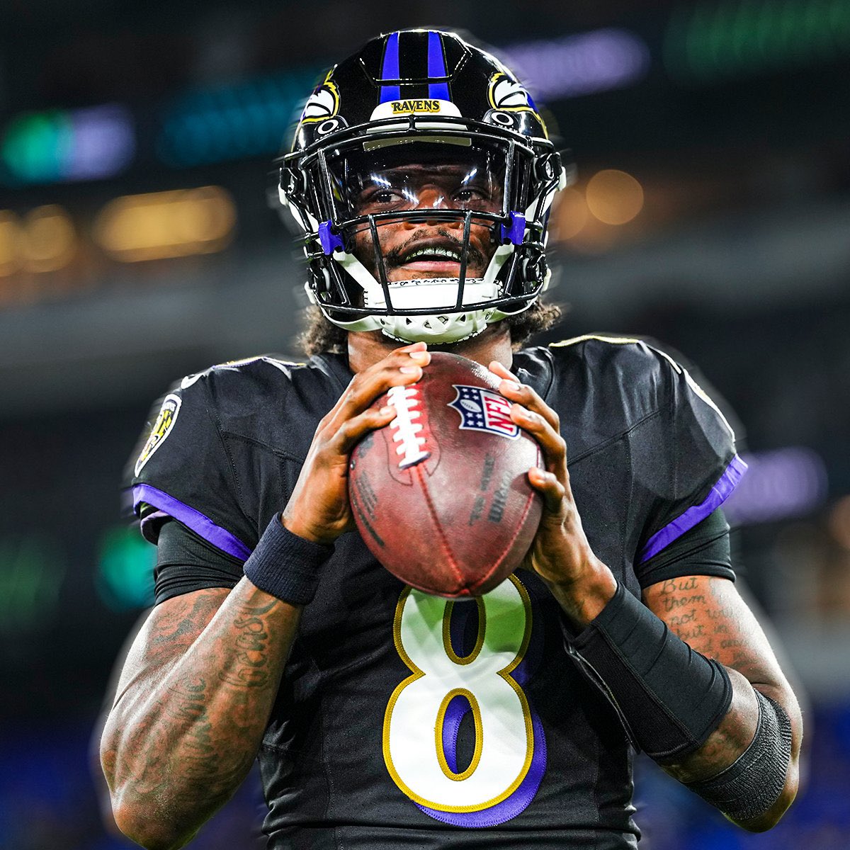 Jackson_muse's tweet image. Lamar Jackson in his First 3 games this season:

— 141.8 Passer Rating 
— 65.1 CMP%
— 722 Pass YDS
— 9-0 TD/INT 
— 118 Rush YDS
— 1 Rush TD