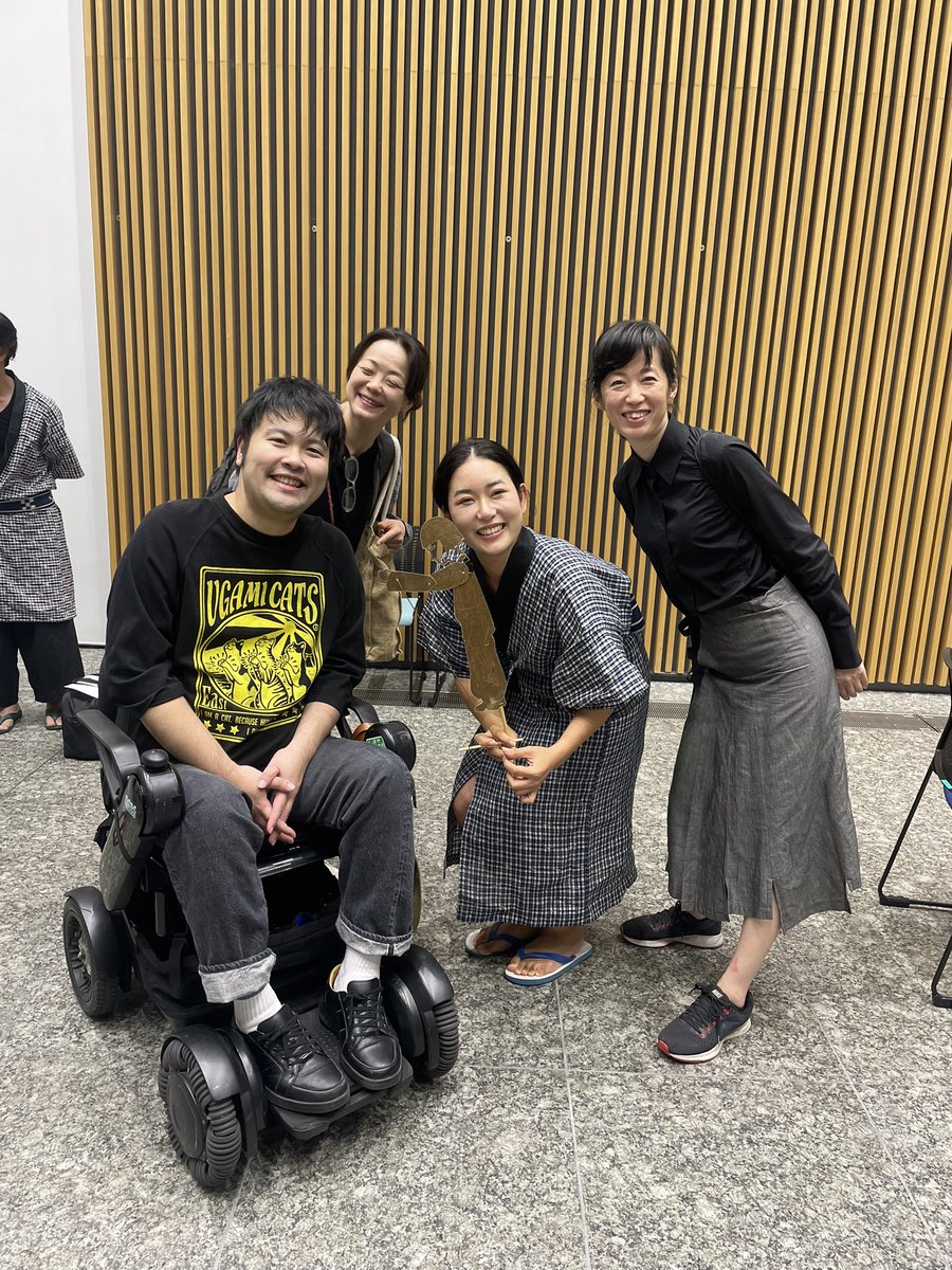 MPDLab's tweet image. 黒潮の子、東盛あいか、中野に！
詩劇メンバーが駆けつけました。

次回は花蓮へ。

asianrib.ancy.site/stage/stage.ht…

サキザヤ族、与那国、響きあい、美しい光と影。
多彩でブレない東盛あいかの魅力満載でした。