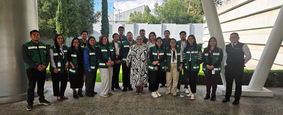Hoy tuve la oportunidad de visitar a las y los compañeros del Centro Coordinador de Salud para el Bienestar en la Ciudad de México. Agradezco al Dr. Andrés Quintero y al Dr. Francisco Castillo por su atención y recibimiento.
1/3