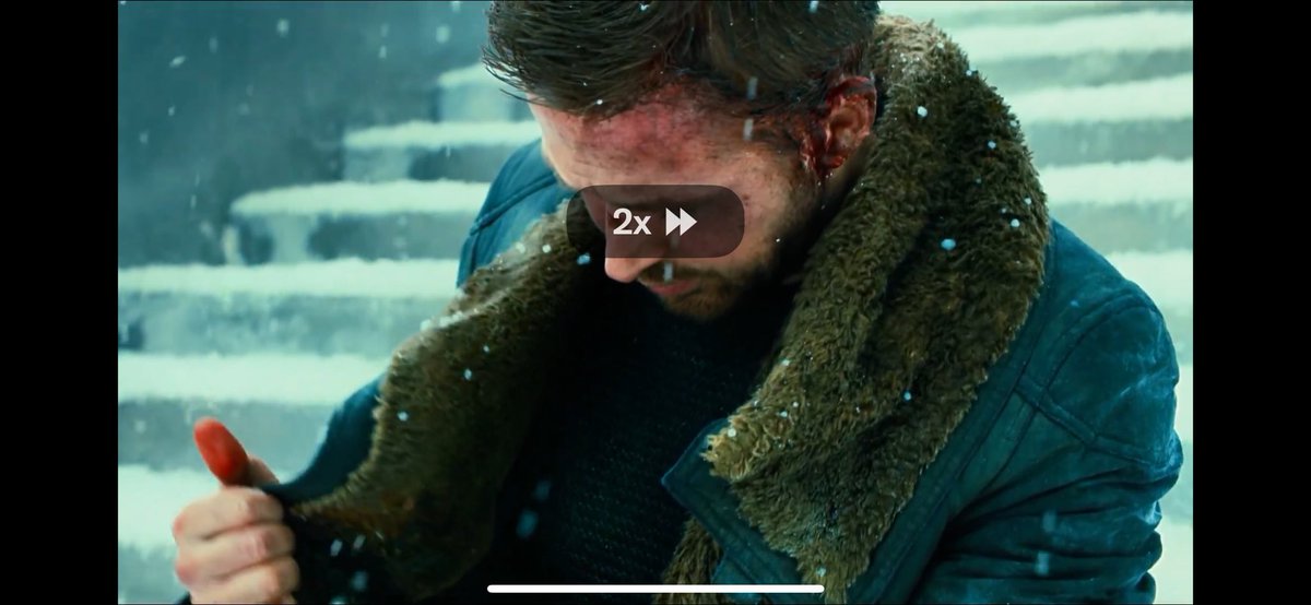 Blogicinc's tweet image. Why @nikitabier when I 2x a video in landscape is the “2X” literally in the center of the screen blocking the content? Please fix! 🙏
