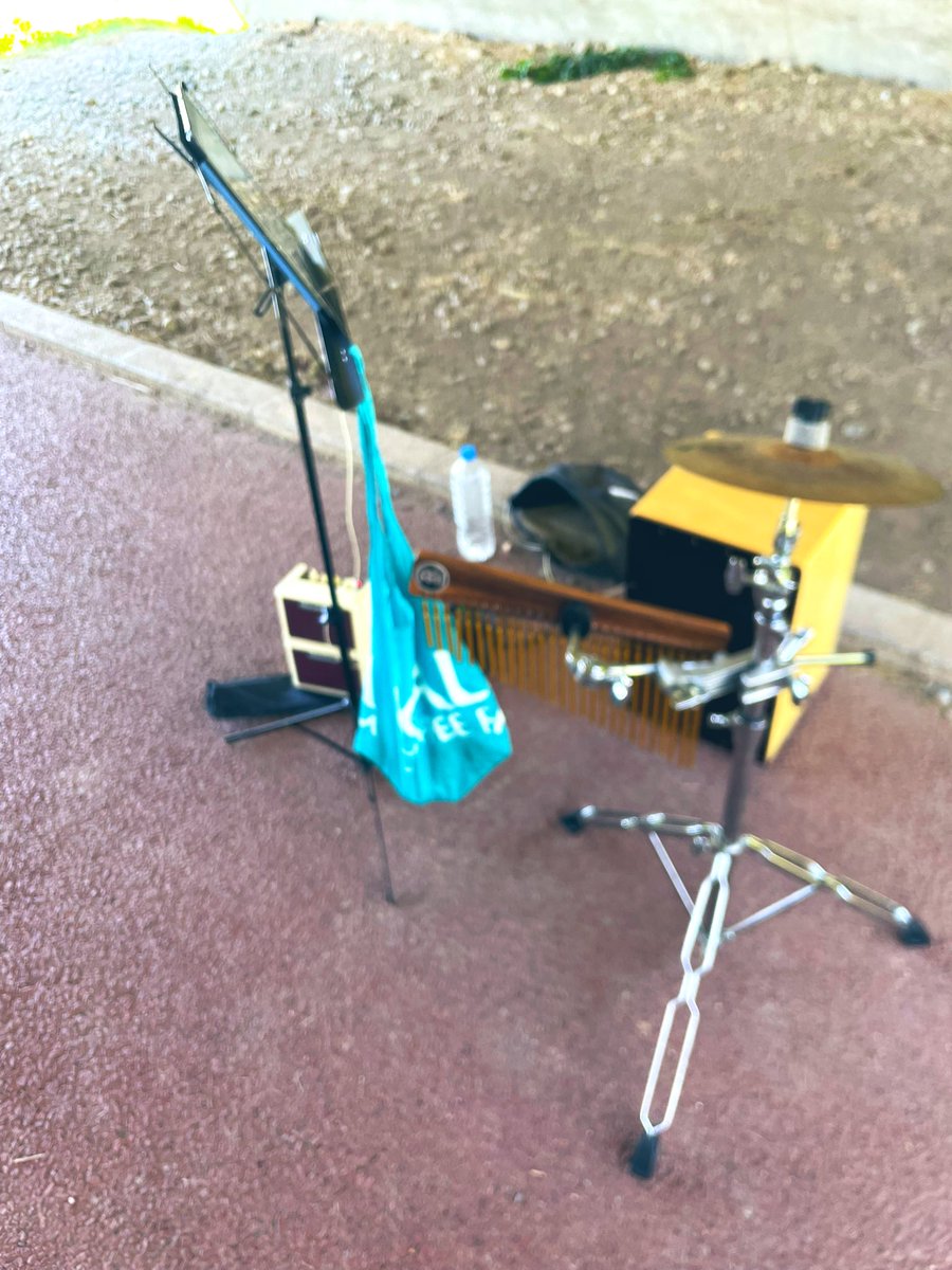 平日の昼間、
練習しようと思ったら祝日なんかい