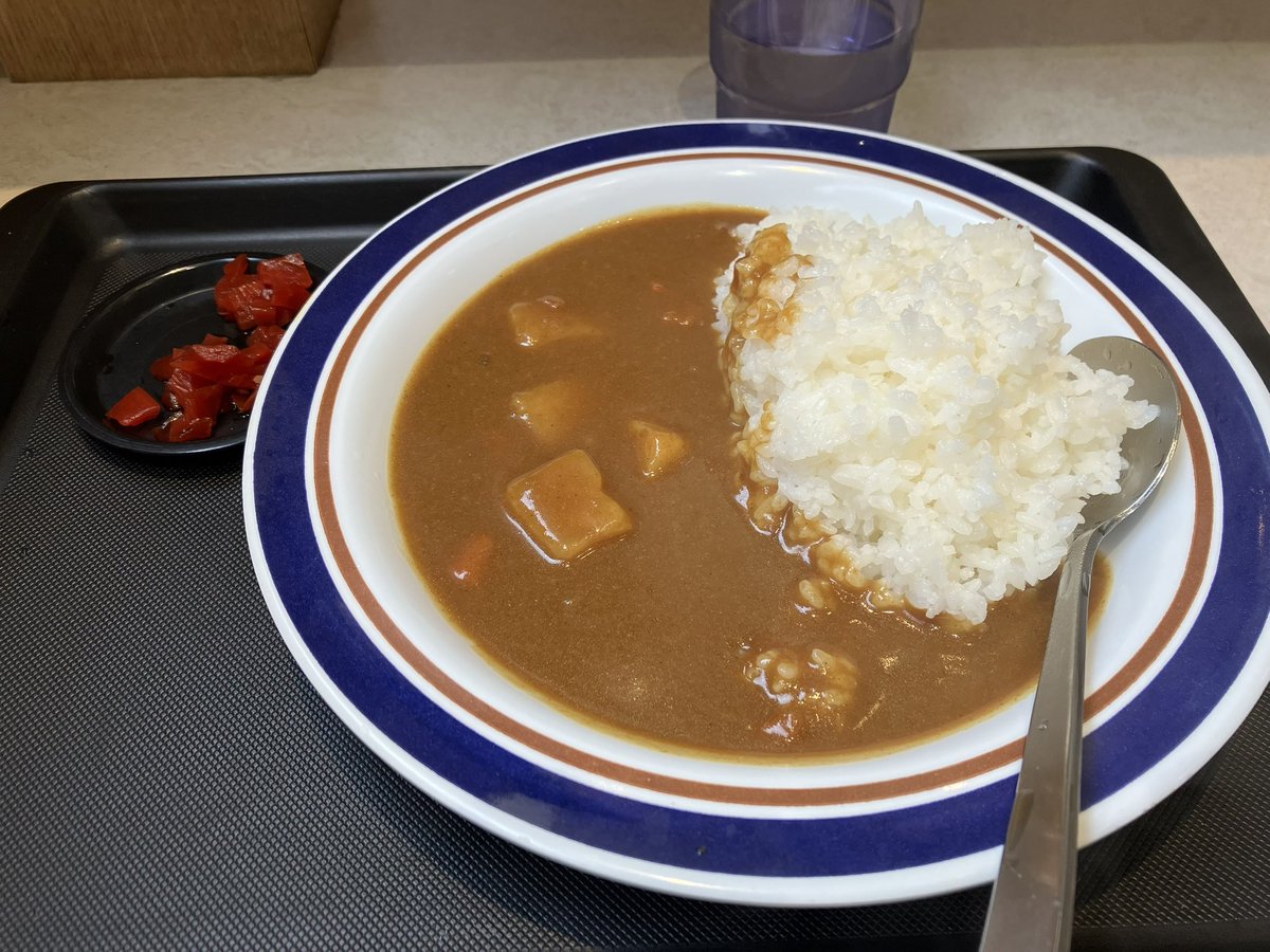 Kaz_Macintosh's tweet photo. 富士そばのカレーライスうまい😋 #FJSB https://t.co/bkn4HMZwzL