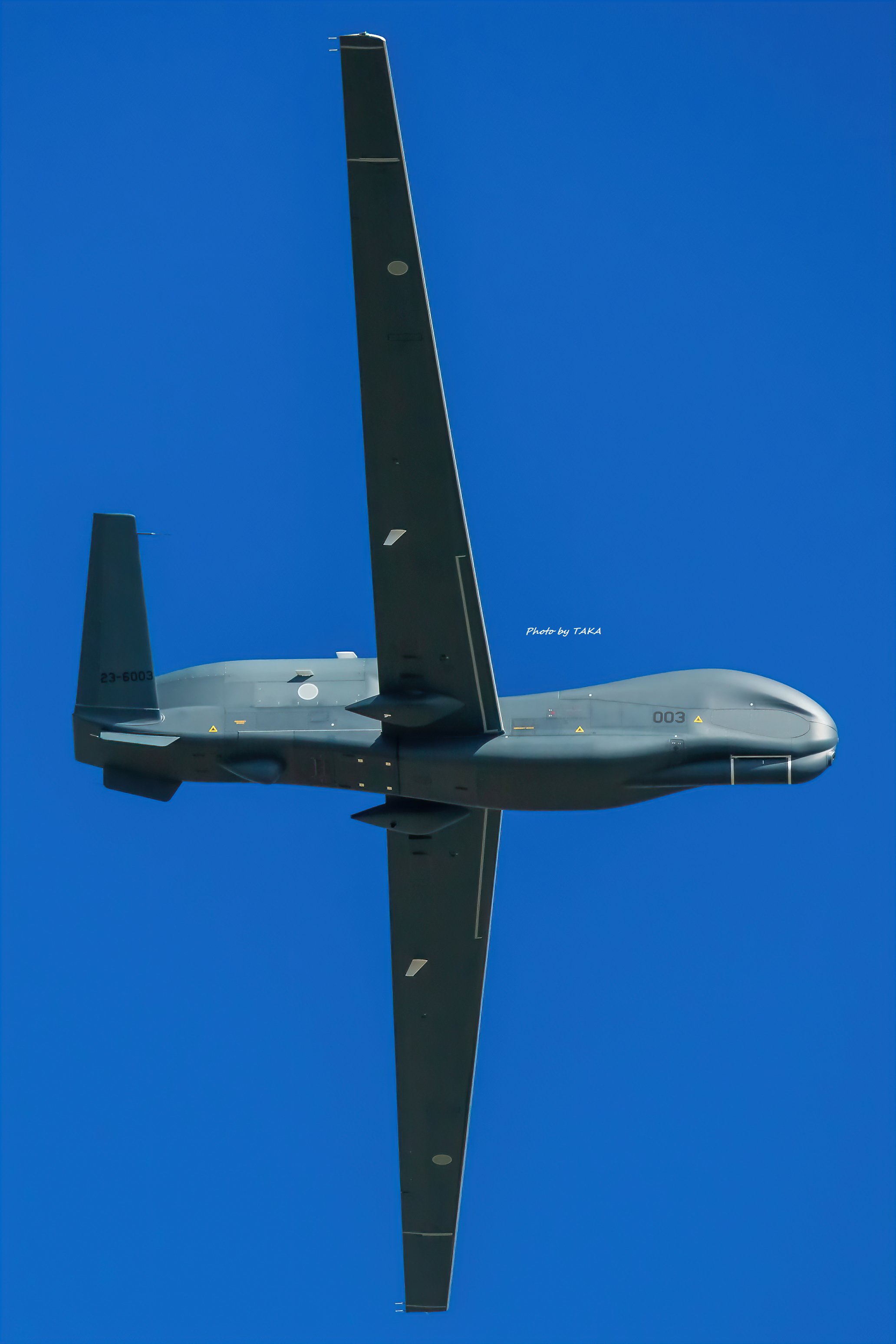 激レア RQ-4Bが飛行し機密扱いの特命ミッション時に機内に搭載