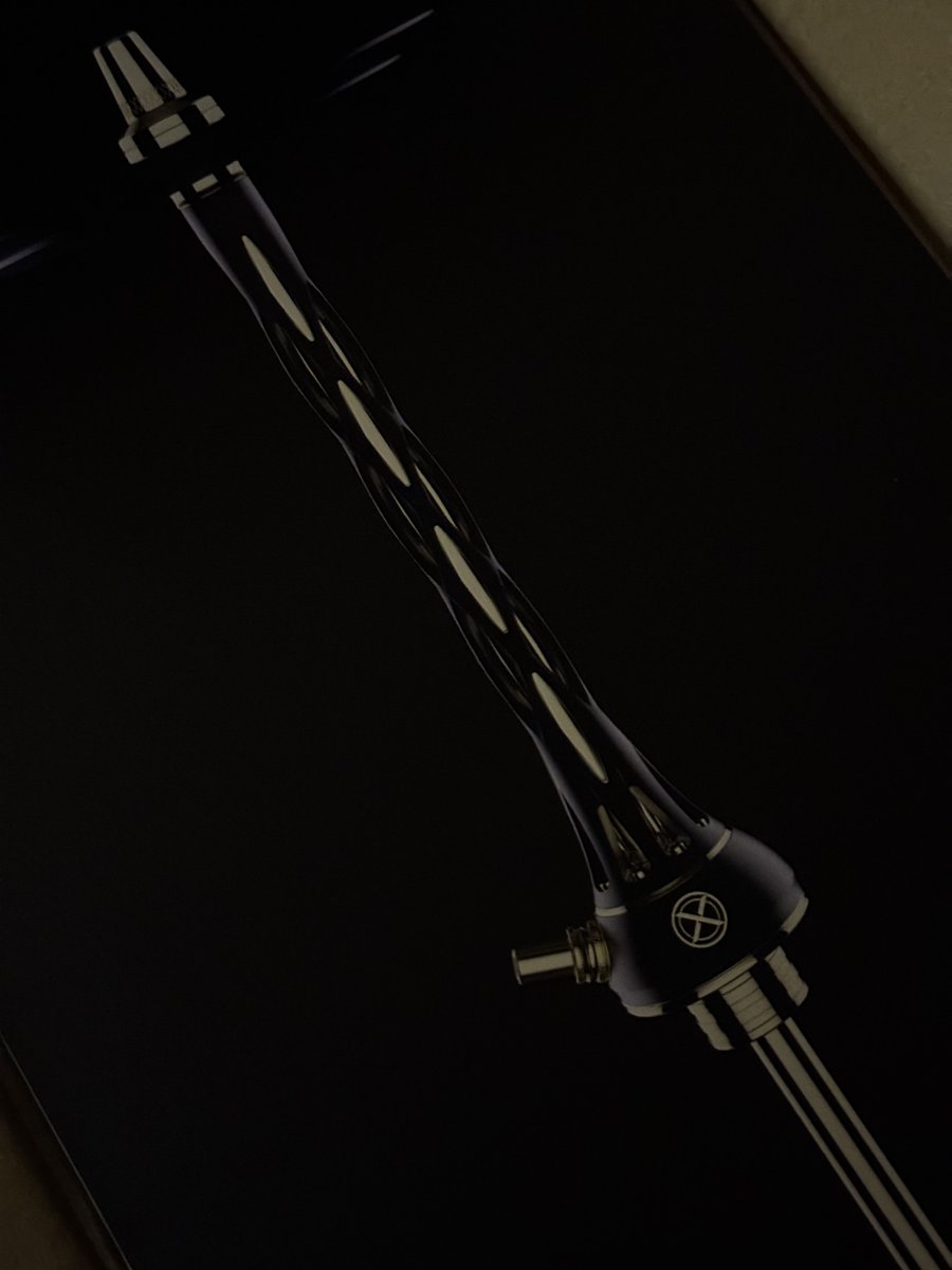 polysection's tweet image. 新たにBLADE HOOKAHの台が入りました！
Polysectionのグリーンカラーに合わせて台もグリーンに。
ダークリーフやシガーリーフとも相性良いので是非お試しください！
#シーシャ