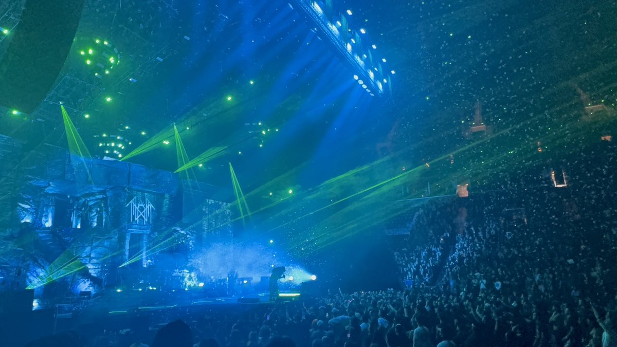 JulianG02's tweet photo. Sleep Token was unreal https://t.co/X2HFxRr4iL