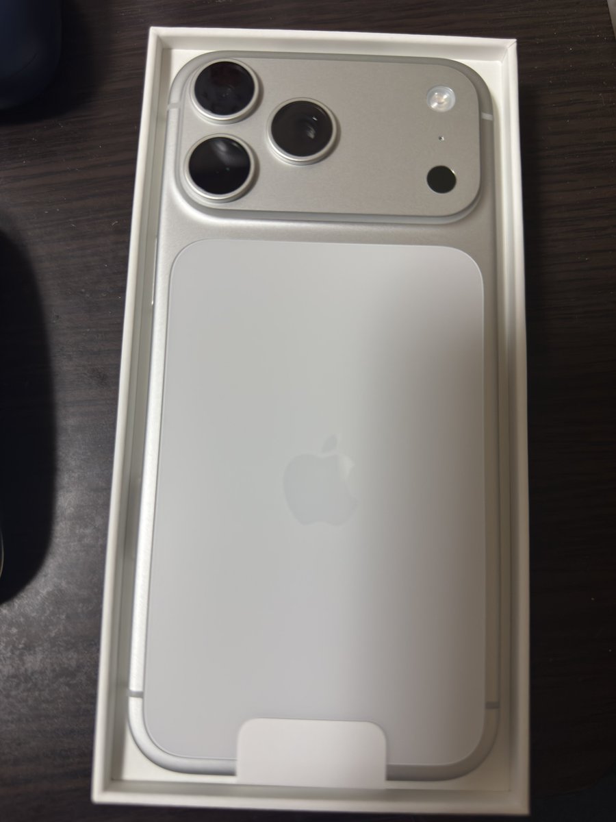 iPhone17 Pro Max届いた- ̗̀📦 ̖́-