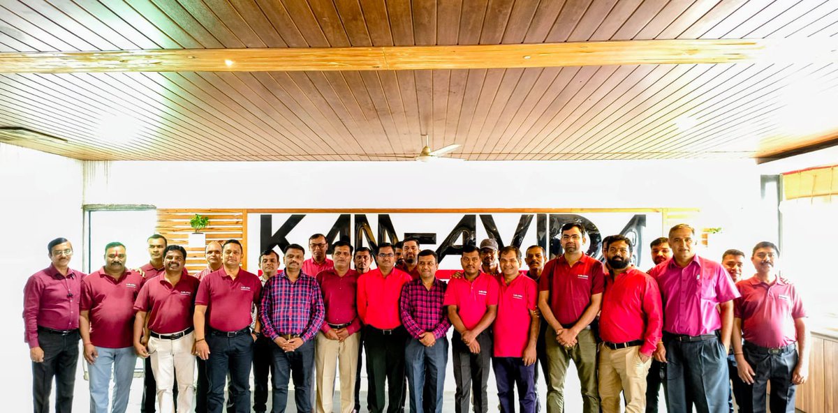 Here we go again Day two of Navaratri &amp; <a href="/KamAvida/">Kam Avida</a> as per tradition goes RED !
Proves Progressive mindset and tradition can coexist after all opposite values are indeed complimentary 💃🏻🕺🏼