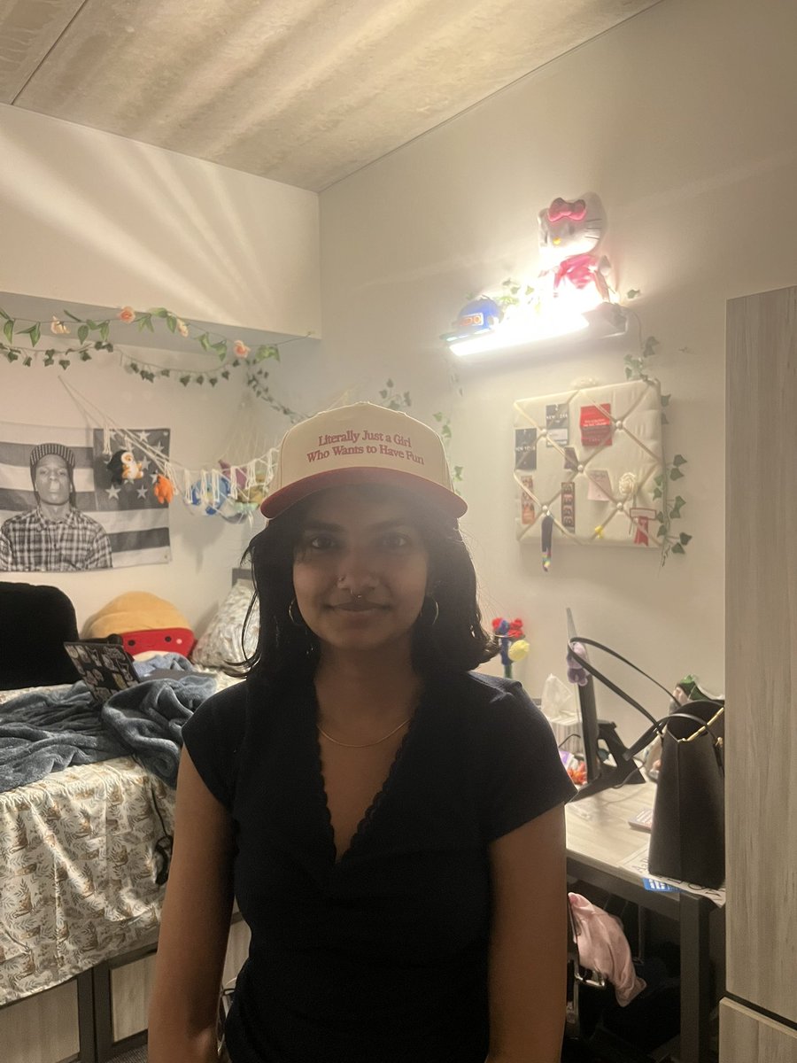 Stoop_Sounds's tweet image. russell merch 👀👀

#fashion #russelldickerson #famousbackhome #country #orchardambassador