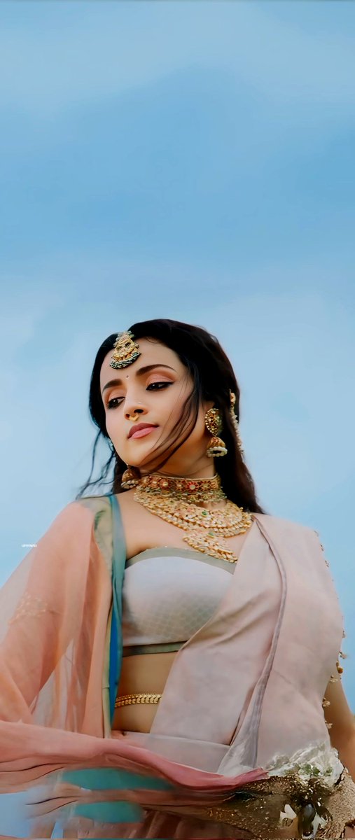 Comparing an emerging actor to an already established Queen of South is a great insult to Trisha ✨

OG Is always OG da impression bundaigala 👽🔥💥

#Trisha ❤‍🔥