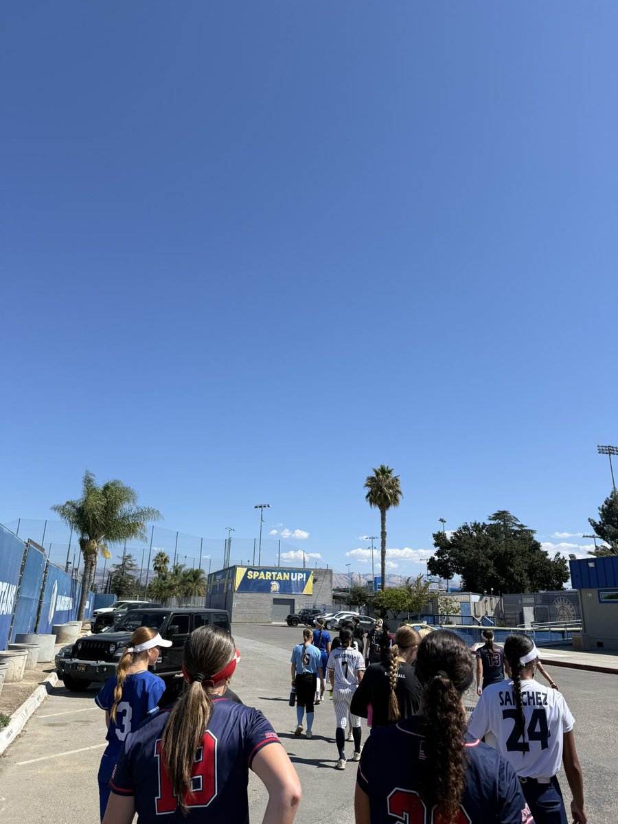 Had an amazing time at the <a href="/SanJoseStateSB/">San José State Softball</a> camp!! It was great meeting the players and coaches, and touring the amazing facilities.  Looking forward to learning more about the program 💙💛

<a href="/CoachAaronMoore/">Aaron M. Moore</a> <a href="/RamsayTanya/">Tanya Ramsay</a> <a href="/18uSmith/">Batbusters 18U National Smith</a> <a href="/LineDsoftball/">Line Drive Media</a> <a href="/ExtraInningSB/">EXTRA INNING SOFTBALL</a> <a href="/SBRRetweets/">Softball Recruiting Reposts</a>