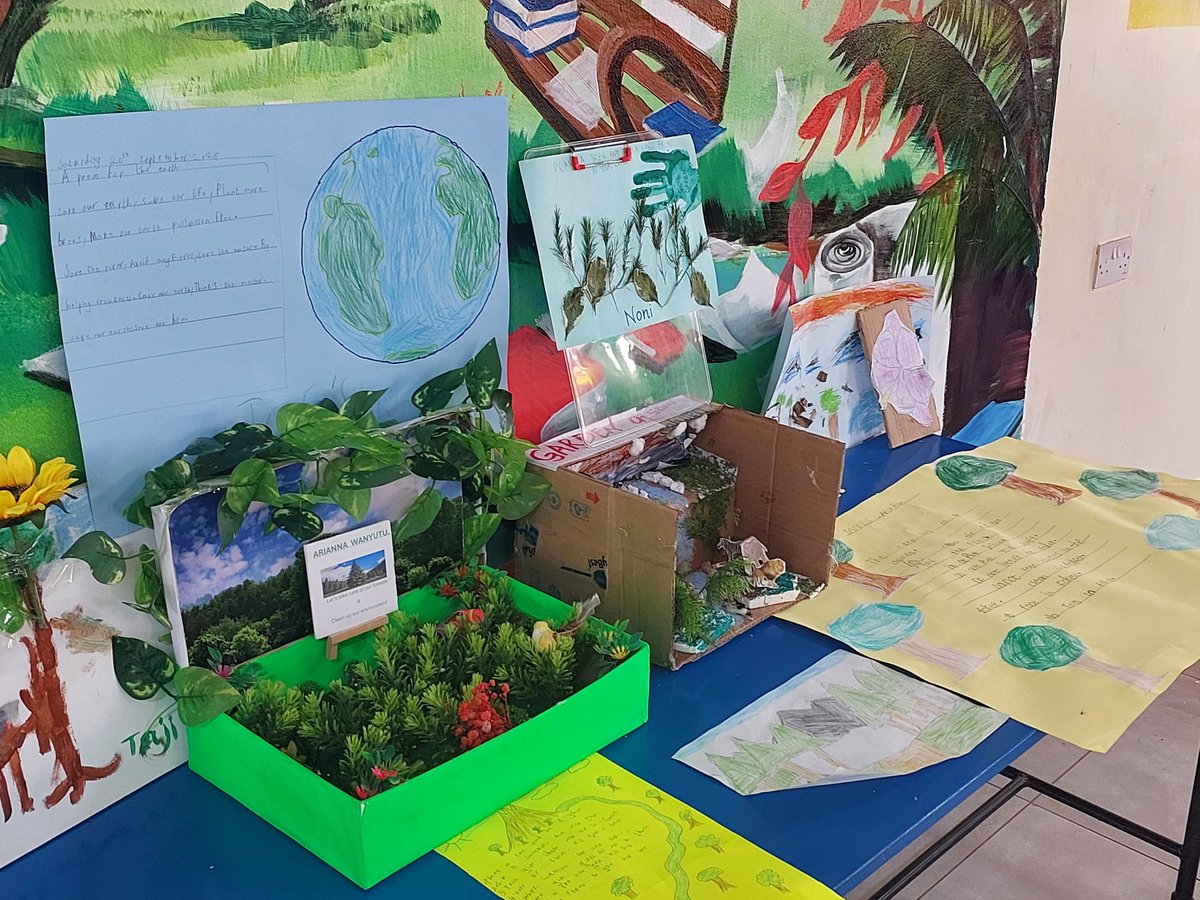 FSC_EA's tweet image. 🌍 Forest Week – Day 1 Recap 🌳
The FSC Little Forest Stewards kicked off with pledges, eco-art, a mini gallery &amp;amp; a Books for Forests drive — proving small steps by children today can grow into lasting change.
#FSCForestWeek #LittleForestStewards #FSCEasternAfrica