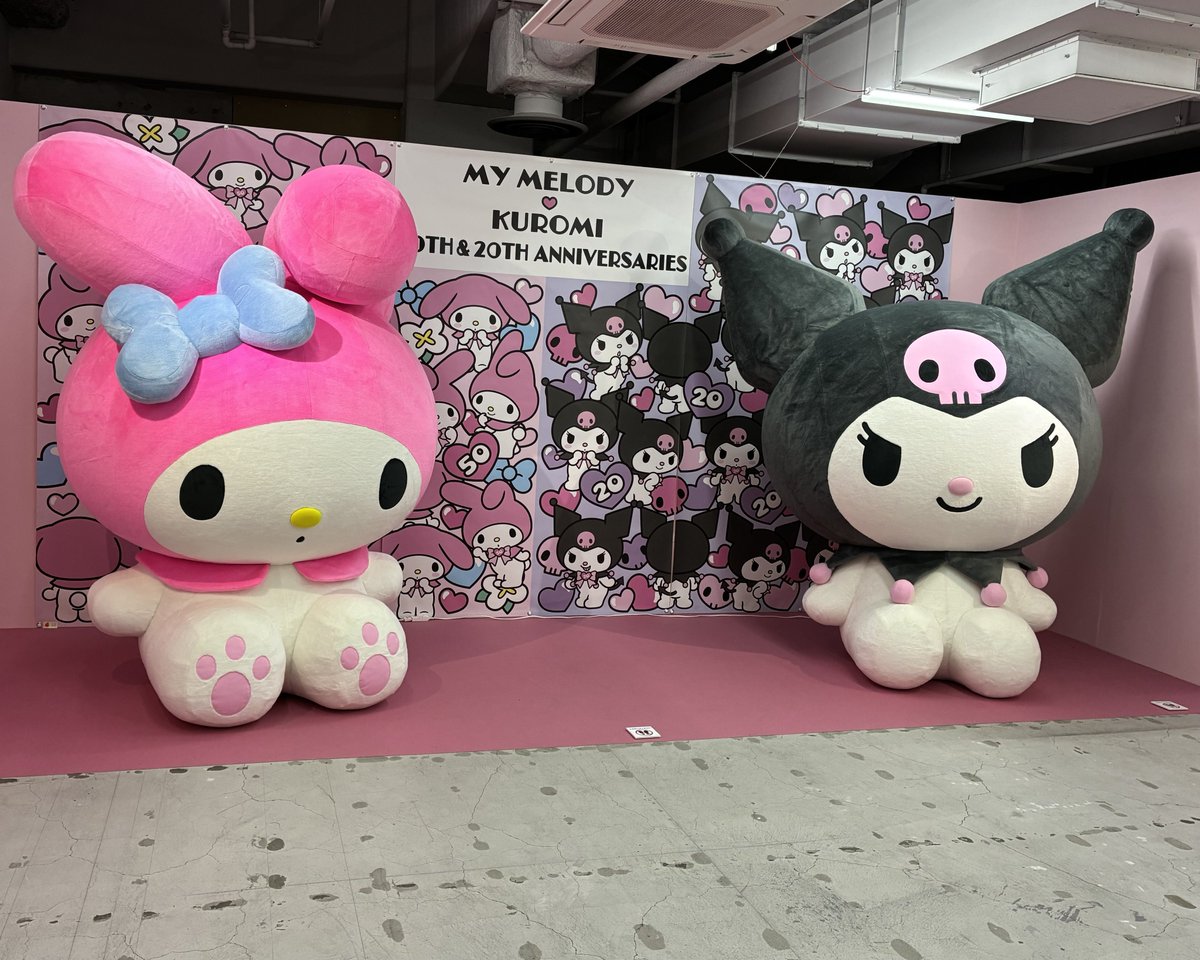 老若男女のお客さんでいっぱいなサンリオデザイナー展でした