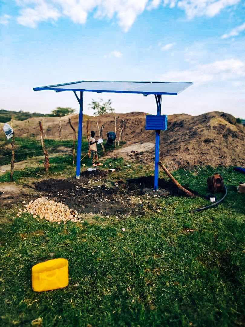 We are at it again!🚀

Another solar-powered pumping system up and running in #Mbarara — delivering reliable, cost-saving, #sustainable water supply to yet another happy client. 

Ready to make the switch? Let Akvo power your water today! 🌍
#Solarwaterpumping #Akvo #SDG7 #NDPIV