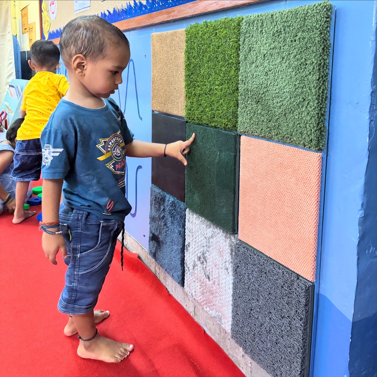 Glad that <a href="/SocialDesCollab/">Social Design Collaborative</a> has designed the first anganwadi-cum-creche in Delhi under the Palna scheme with <a href="/WCD_Delhi/">WCD Delhi</a> <a href="/Mobile_Creches/">Mobile Creches</a> <a href="/rashmisinghIAS/">Dr. Rashmi Singh</a>.

Inaugurated by Delhi CM <a href="/CMODelhi/">CMO Delhi</a> &amp; Union Minister <a href="/MinistryWCD/">Ministry of WCD</a> who announced the development of 502 such centres across Delhi.