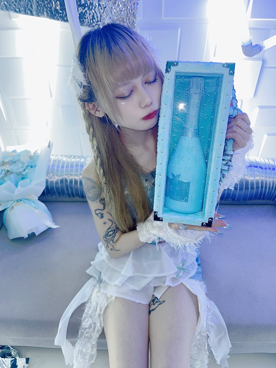 nmxyakou's tweet photo. …</_𝟚𝟘𝟚𝟝”𝟘𝟡”𝟚𝟙~^
💾 𓈒𓏸𝔹𝕝𝕦𝕖 𝔻𝕣𝕖𝕒𝕞𝕔𝕠𝕣𝕖 𝕩 𝕚𝕟𝕤𝟘𝕞𝕟𝕚𝕒🌐
たくさんのAIありがとう🩵 https://t.co/TP8SFR69Am