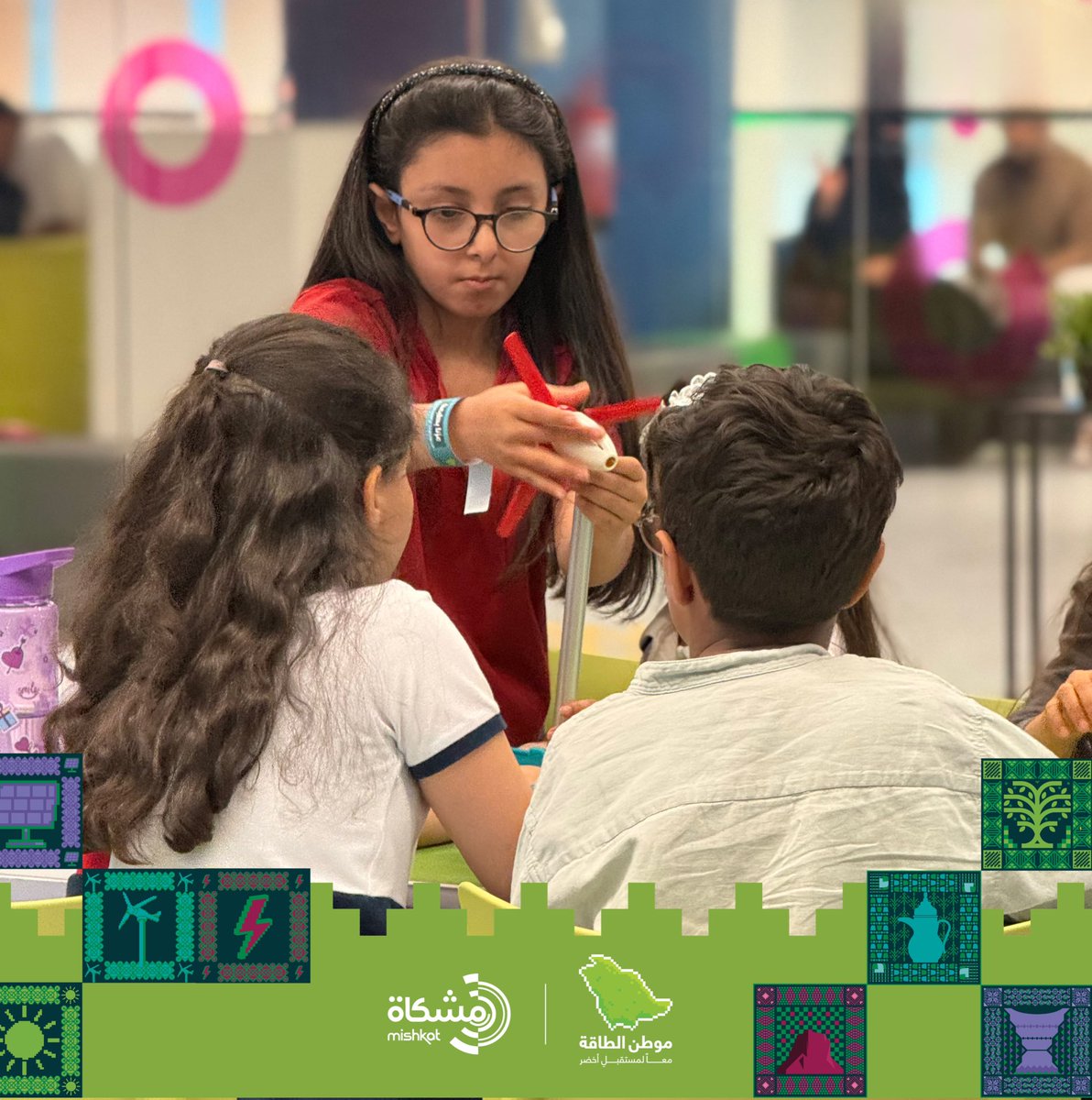 Mishkat_Energy's tweet image. في #اليوم_الوطني_السعودي95، نستذكر مسيرة وطن عظيم يقوده طموح #رؤية 2030.
وفي #مركز_مشكاة_التفاعلي، نواصل دورنا في تمكين الأجيال وتعزيز وعيهم بالطاقة والاستدامة لصناعة مستقبل أكثر إشراقاً. 

#عزنا_برؤيتنا 
#اليوم_الوطني_السعودي95