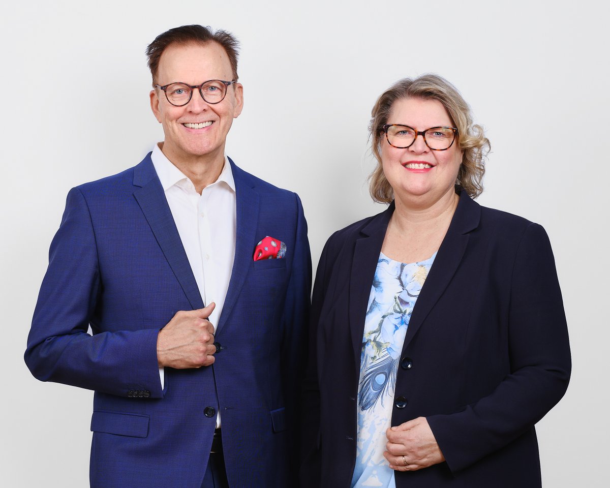 Talouspolitiikkaan ja asuntomarkkinoihin tarvitaan vakautta ja luottamuksen palautusta, jotta oma koti säilyy varallisuuden kivijalkana, painottavat Omakotiliiton Jukka Malila ja Marju Silander. #asuminen #budjettineuvottelut
omakotiliitto.fi/uutiset/2025/0…