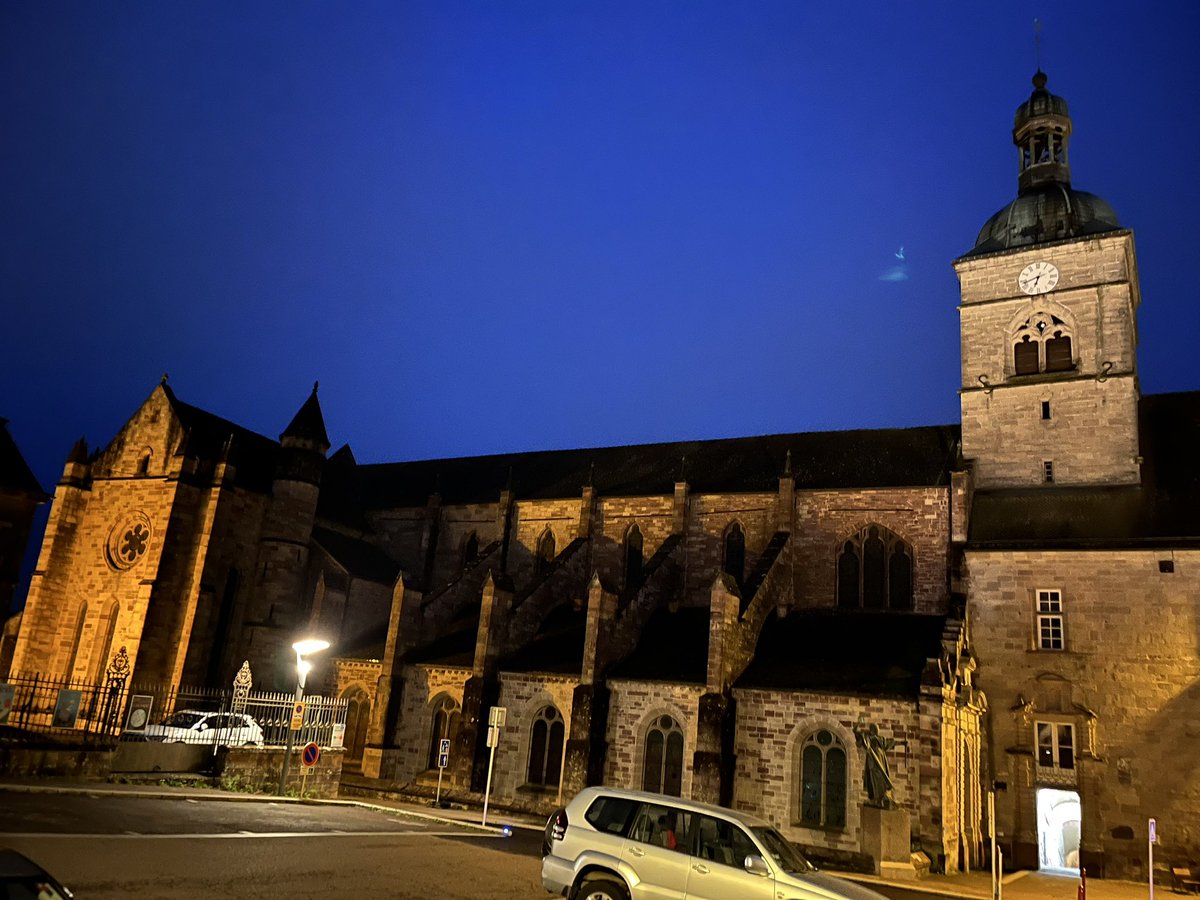 En arrivant à Comtoise Radio, bon mardi 🎧 
🚗 107.1 📲 Appli Comtoise Radio
🖥️ comtoiseradio.fr