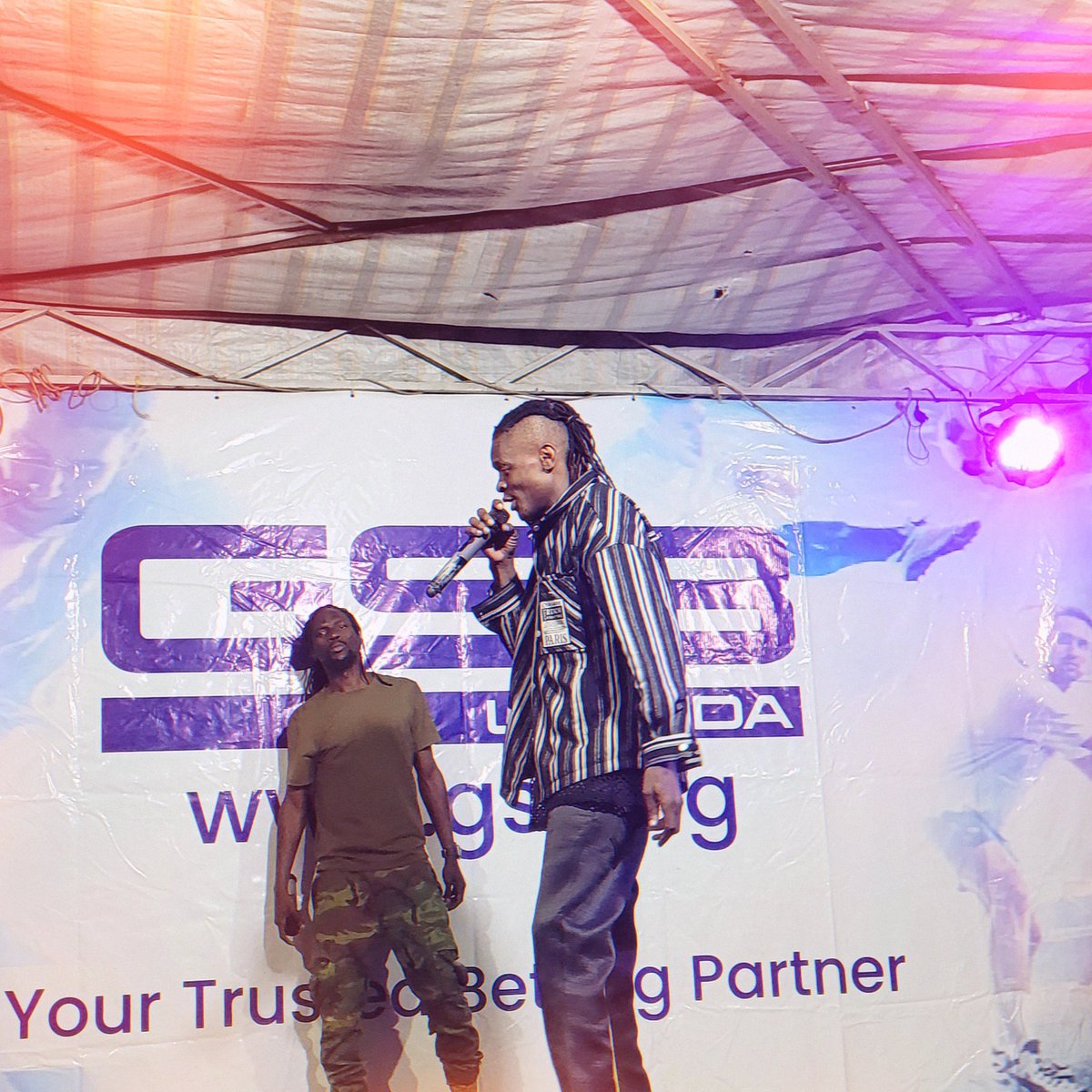 DJErycom's tweet image. Yesterday, Legendary @JChameleone Entertained Us @ErykaHotel. Thank You @GSB_Uganda