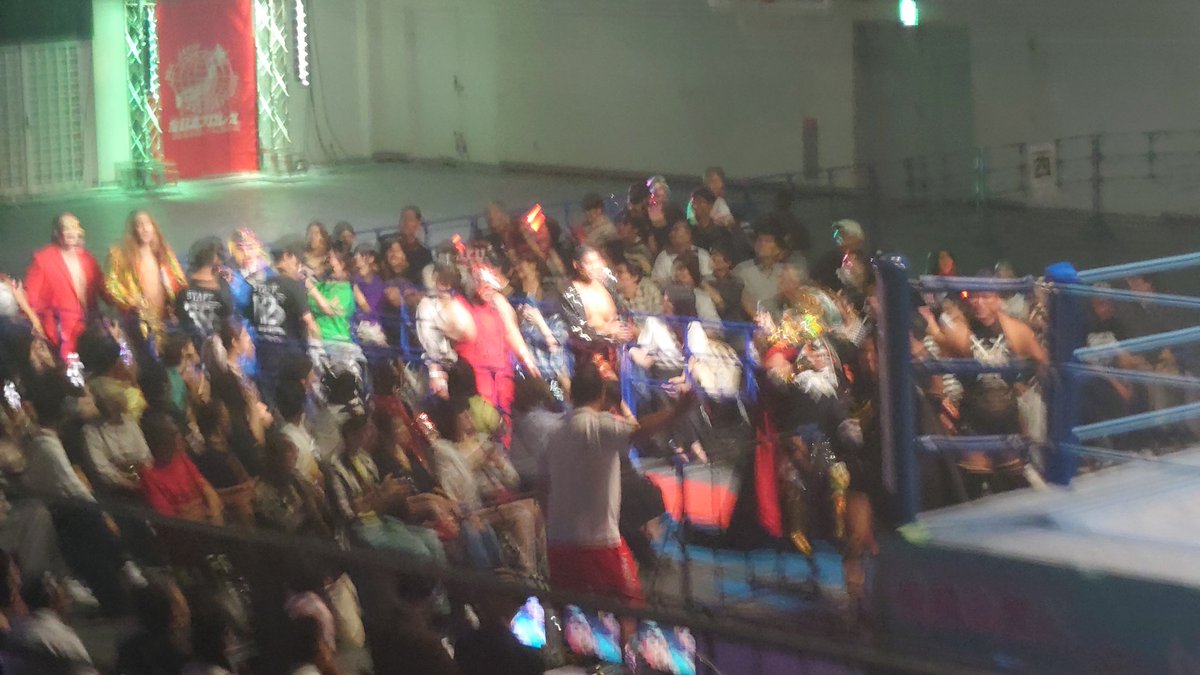 チャンピオンのラップでチャレンジャーが入ってくるの意味わからなすぎる
#ajpw
#ゼンニチ秋の夢空間