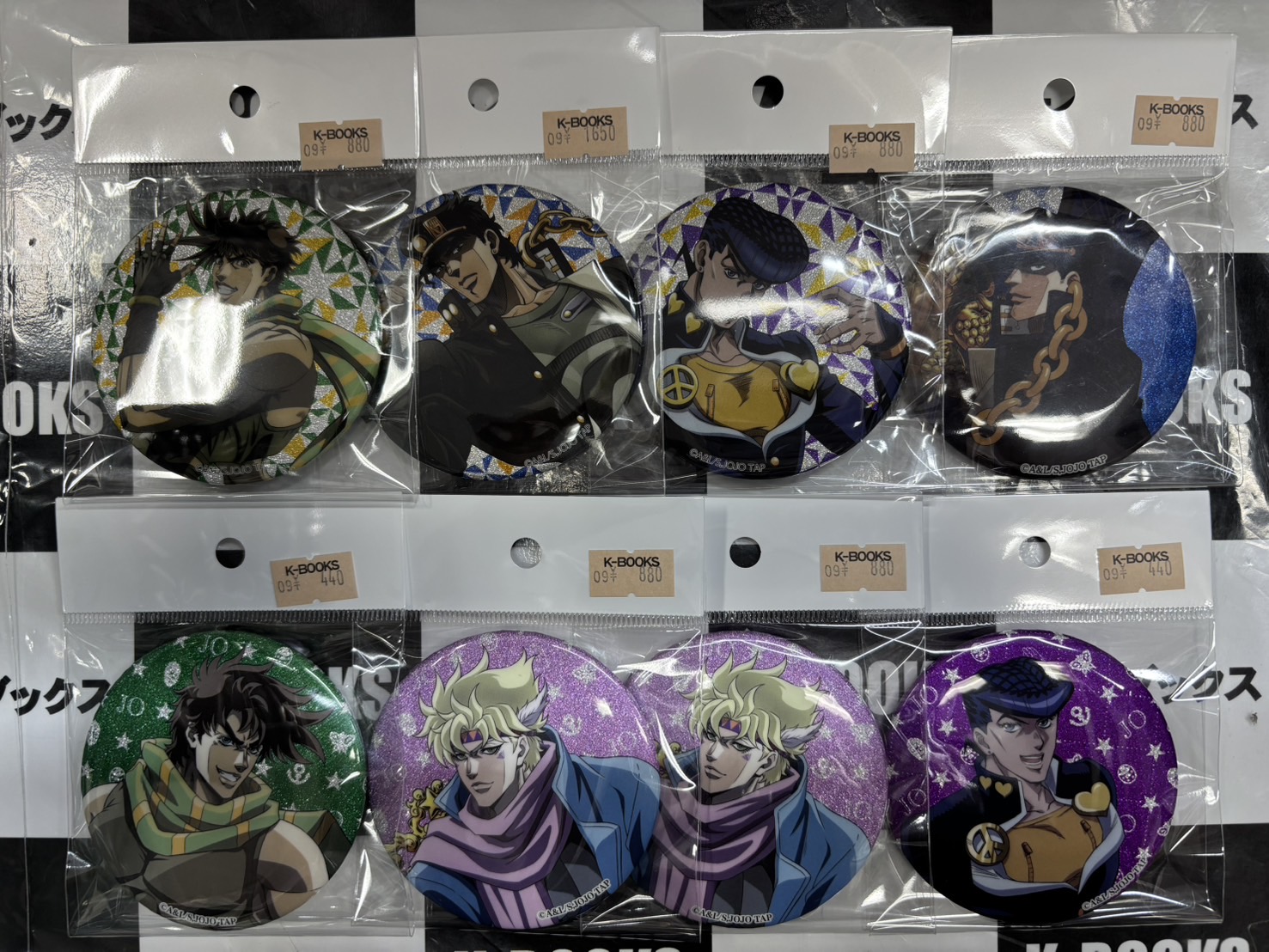 ジョジョの奇妙な冒険　缶バッジ　ジャンプ展　ジョセフ ジョジョの奇妙な冒険 ジョセフ・ジョースター アキハバラ 缶バッジ