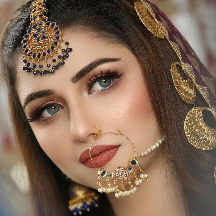 खुश रहने वाला ताबिज बनवा लिया मेने.....💔
बस किसी फकीर ने महोब्बत से परहेज़ बताया है...

😒....💝