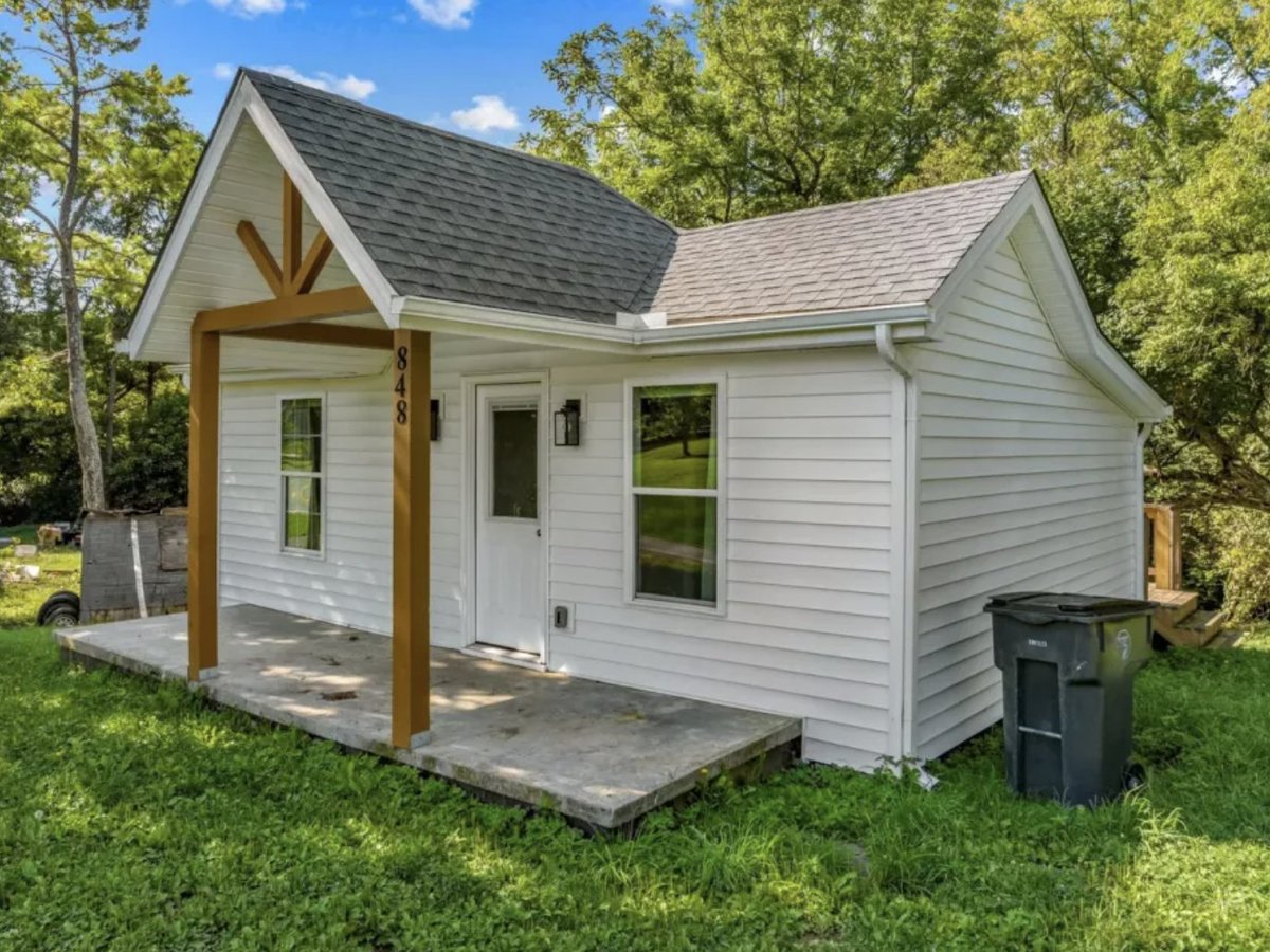 oldhouseunder50's tweet image. c.1939 #Tennessee #TinyHome For Sale #Reduced to $150K. oldhousesunder50k.com/c-1939-tenness…