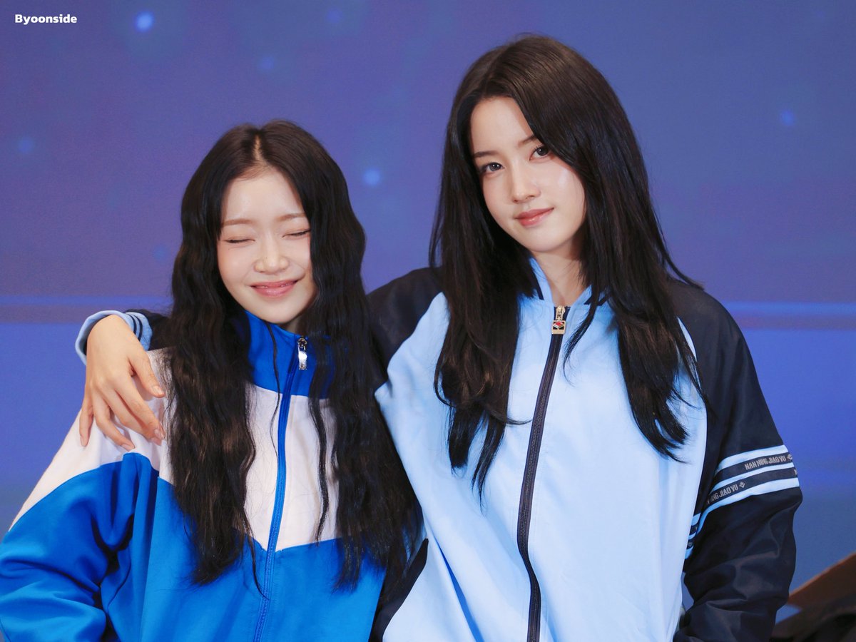 byoonside_0414's tweet photo. 250921 

🏫🐰🐯

#스테이씨 #STAYC 
#윤 #Yoon #자윤 #심자윤
#수민 #SUMIN https://t.co/qxRYHQjs2G