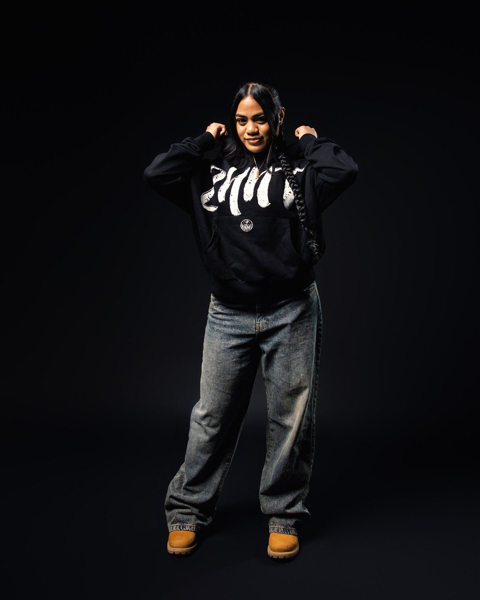 2 H U N N I T tweet media