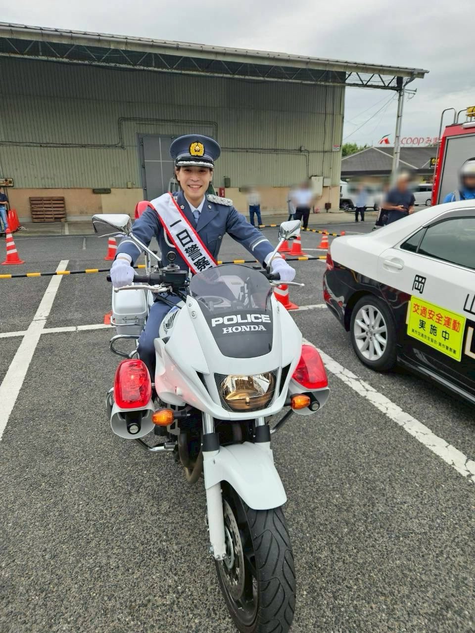 銀杯 純銀 静岡県警察本部長賞 133g 銀杯 純銀 静岡県警察本部長