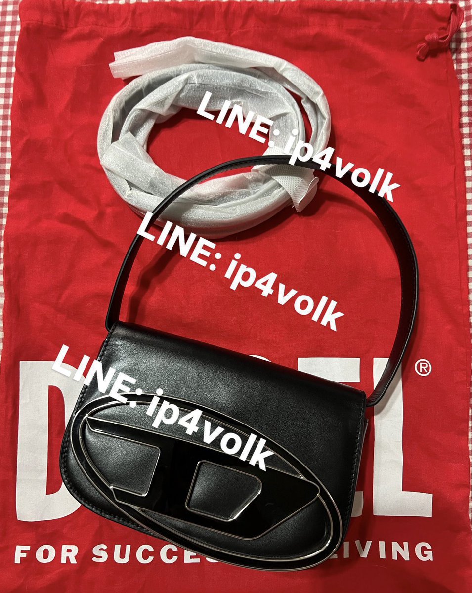 swaagenn's tweet photo. ส่งต่อ ขาย diesel 1DR bag สีดำ
ราคา 10,500 บาท ส่งฟรีไม่มีตำหนิค่ะ
อุปกรณ์ครบ มีการ์ด สายยังไม่เคยใช้

ใช้ไปน้อยมากค่ะ🥺สภาพดีมาก✨
พร้อมโอนลดได้ค่ะ

#กระเป๋าแบรนด์เนม #ส่งต่อแบรนด์เนม #ส่งต่อกระเป๋า #กระเป๋ามือสอง #แบรนด์เนมมือสอง #diesel #diesel1dr #ส่งต่อdiesel https://t.co/n1Xwm7GV4y