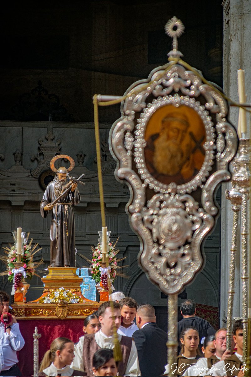 #MARTESdelBEATO | Como cada martes, la Iglesia del Beato Diego abrirá sus puertas de 18:30 a 20:30 horas para la visita y veneración de nuestros Sagrados Titulares. 

A las 19:00 horas, Eucaristía. 

📷 <a href="/jc_fotocofrade/">JC Fotografía Cofrade</a>