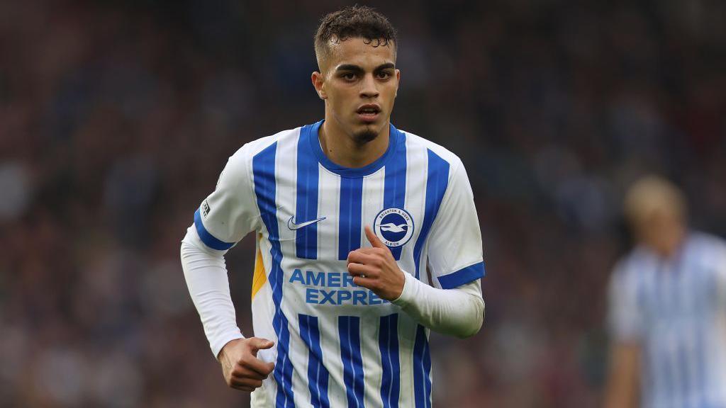 TheLebScout's tweet image. Yasin Ayari might be one of the most underrated players in the Premier League.

A proper box-to-box midfielder — press resistance, ball-winning, and creative spark all in one.
Baleba gets most of the attention, but for me, Ayari is the real gem in that Brighton midfield.
#BHAFC…