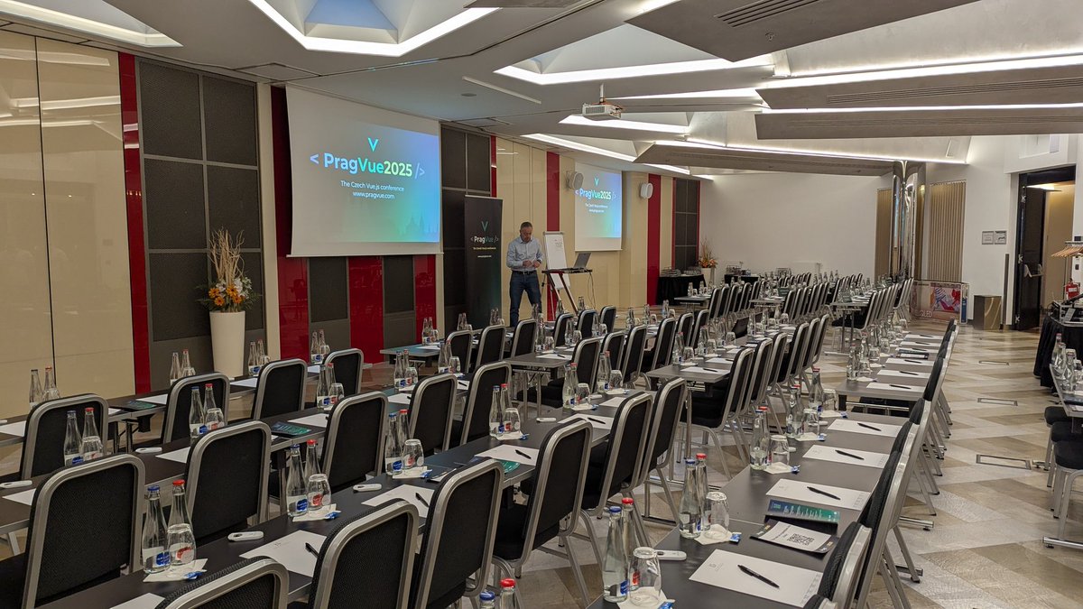 Julien Huang tweet media