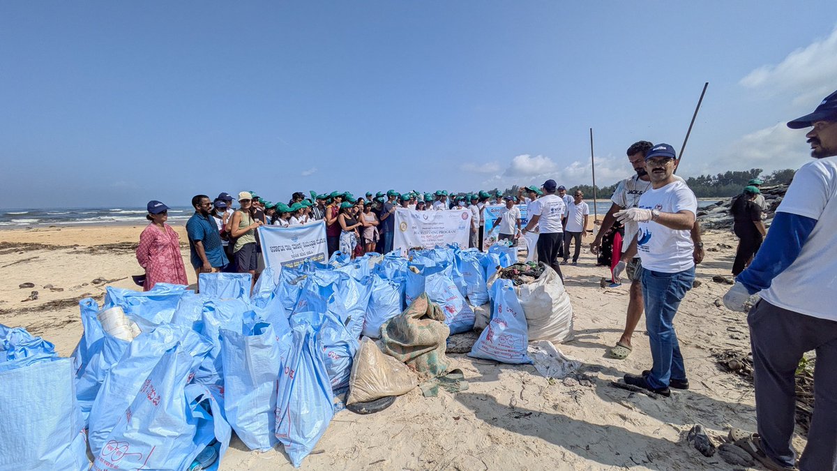 AnjaliTamrakar5's tweet image. Joined the BeachCleaningProgram2025 at Delta Beach, Kodi Bengare (Udupi).
Our team worked together to clear marine litter &amp;amp; protect our coast. Every effort counts towards a cleaner, healthier ocean!udupi

#OurCoastOurResponsibility #OceanConservation #CleanCoast